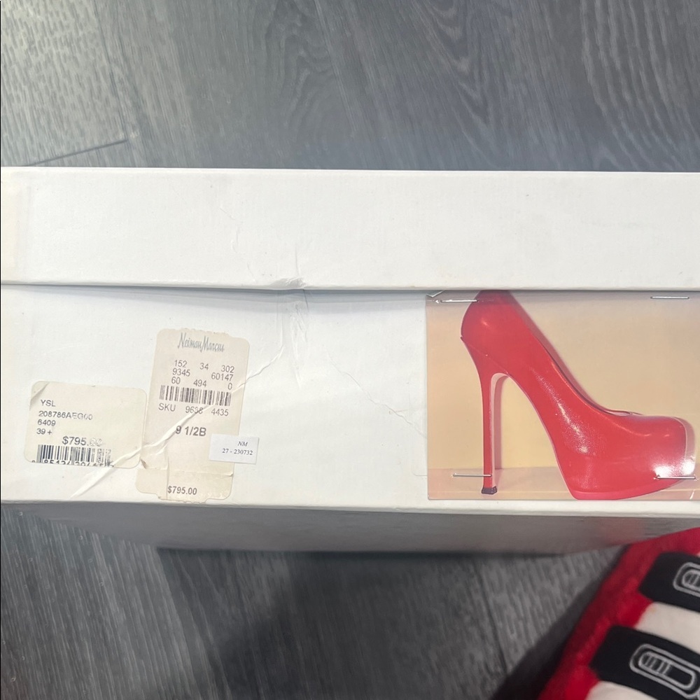 Yves Saint Laurent Vibrant Red Heels - Picture 7 of 7